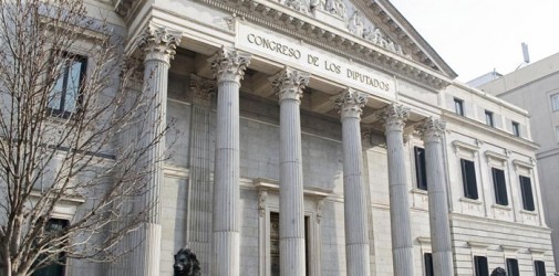 Fide Mirón acude a una reunión del Congreso